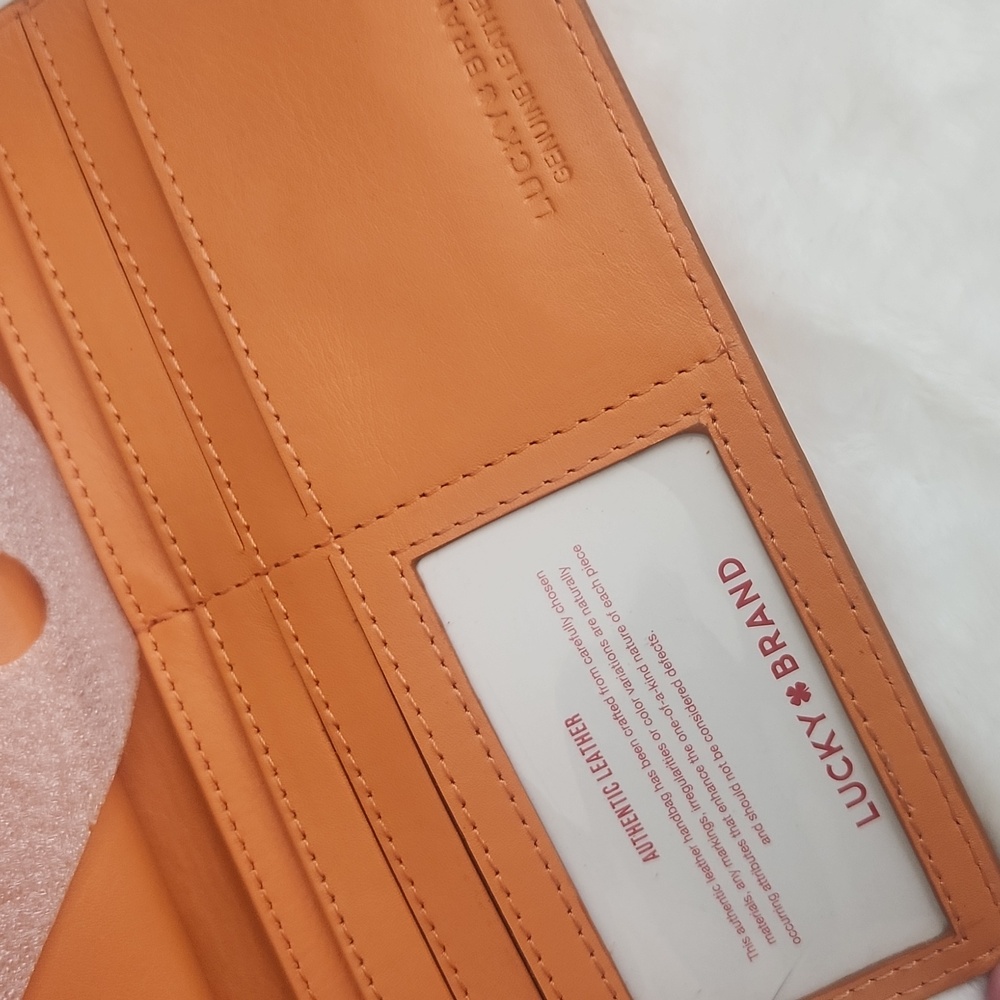 Lucky Brand Leather Crossbody - Picture 3 of 8